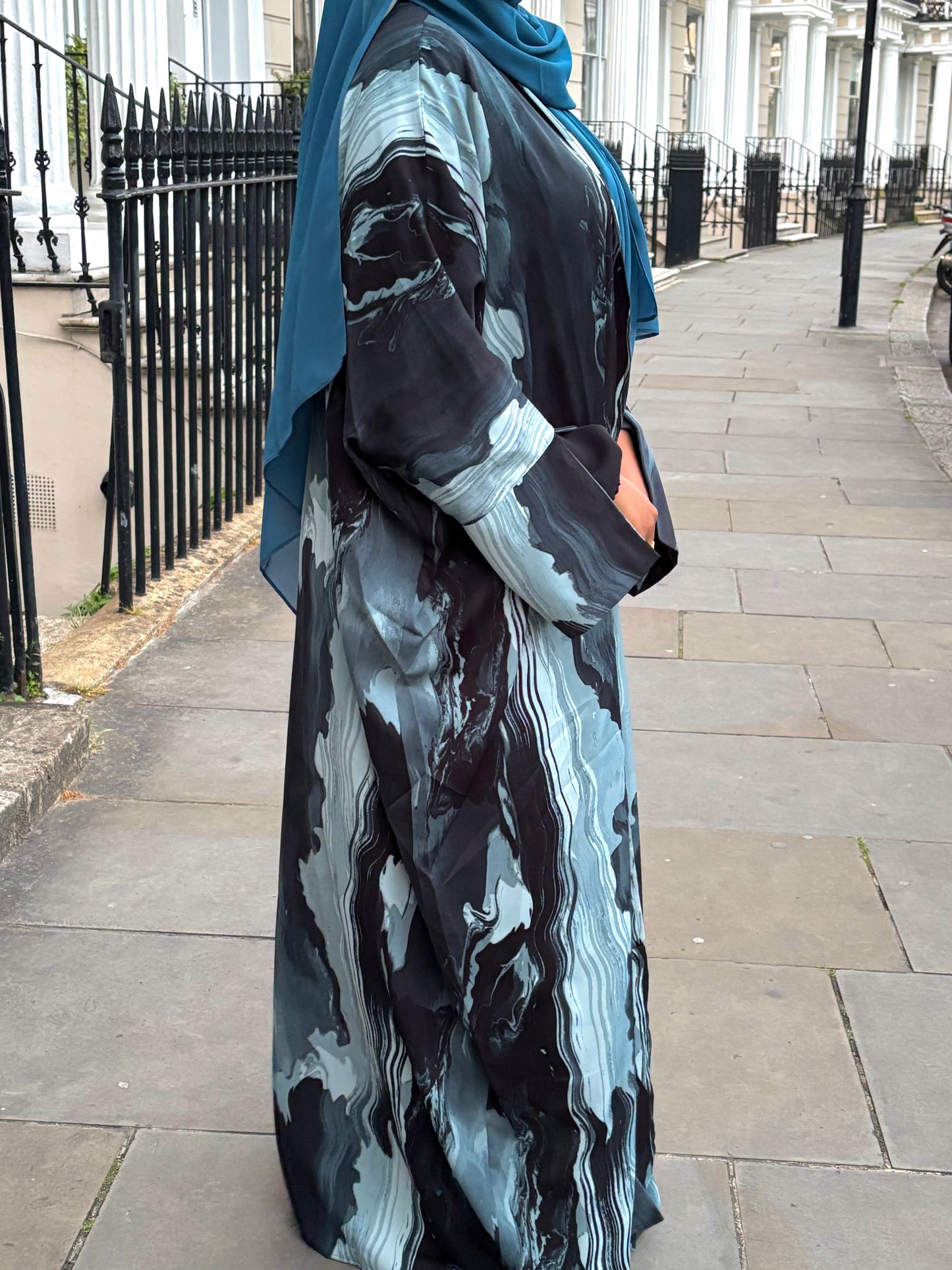 Marble Open Abaya - Azure