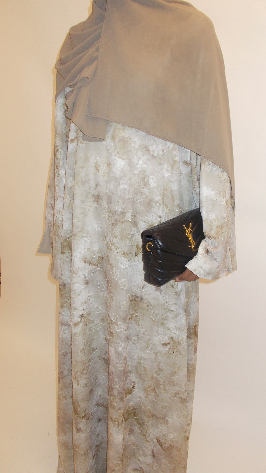 Hana Beige Floral Closed Abaya