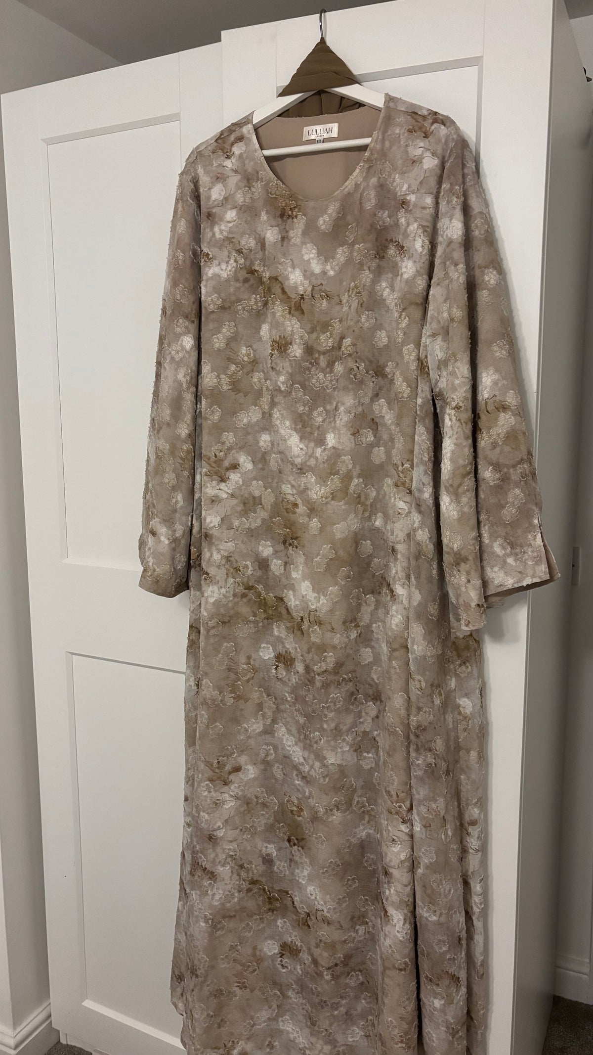 SAMPLE SALE - Floral Abaya (NO HIJAB)