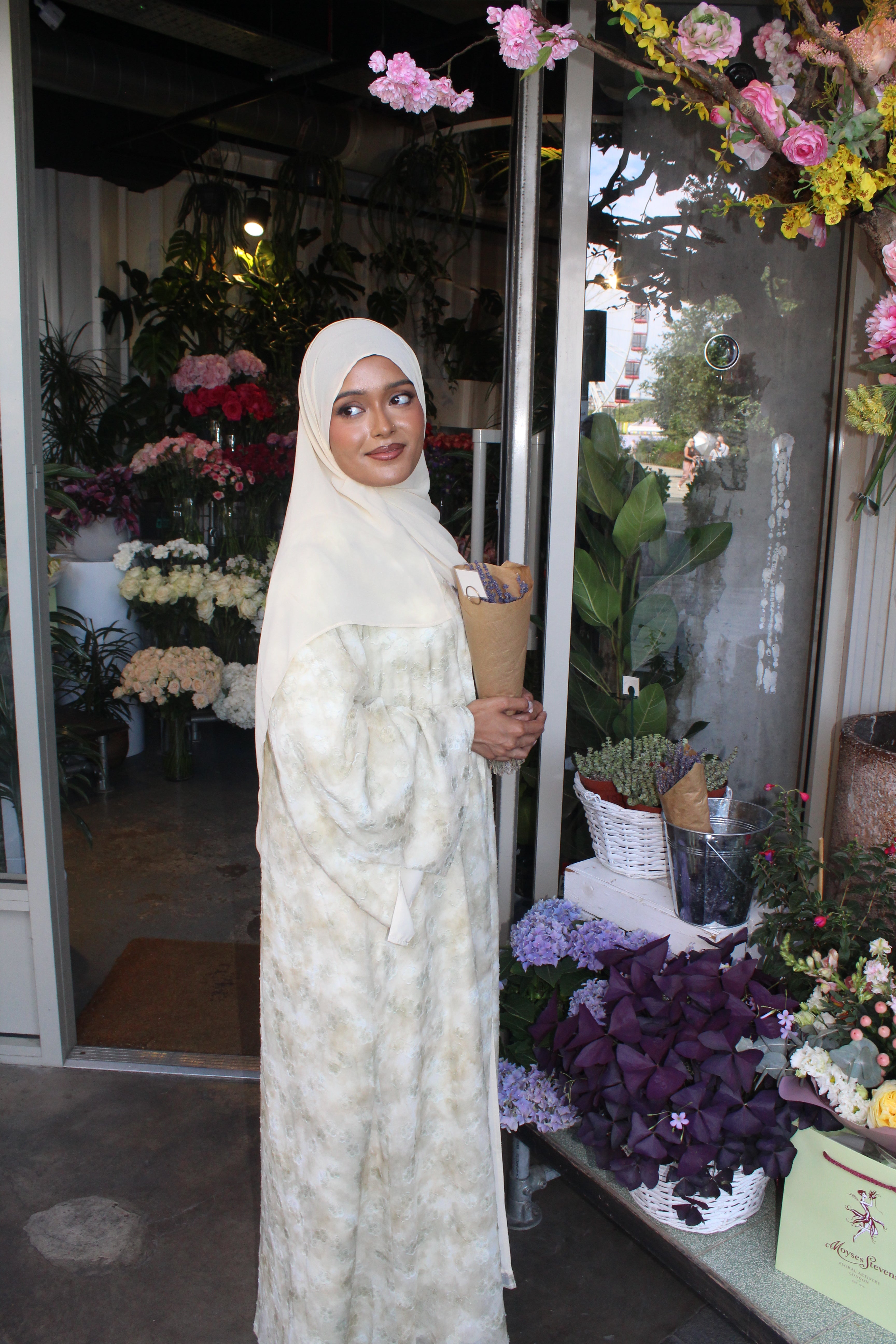 Hana Butter Yellow Floral Open Abaya