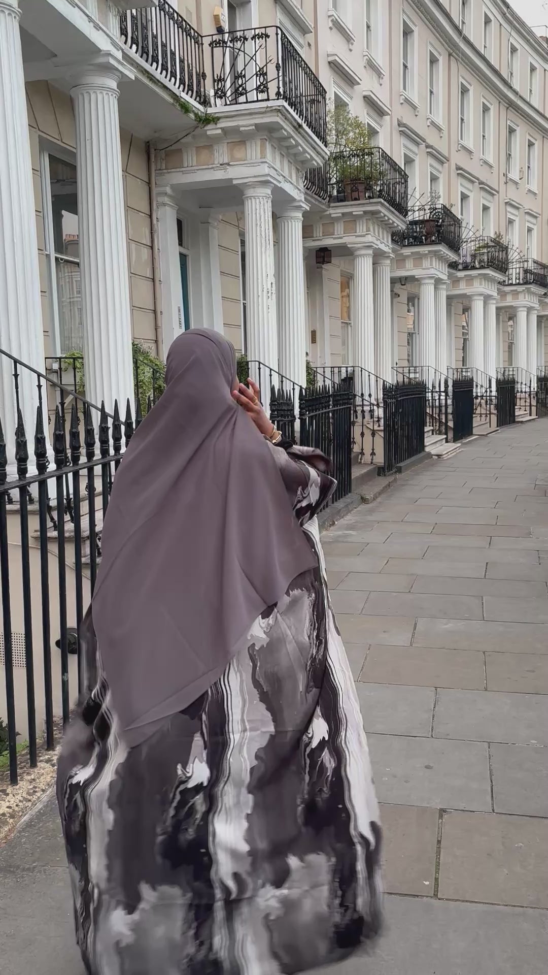 Marble Open Abaya - Onyx